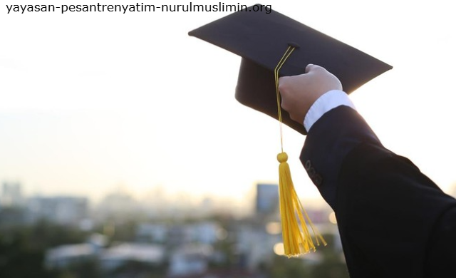 10 Kampus Terbaik